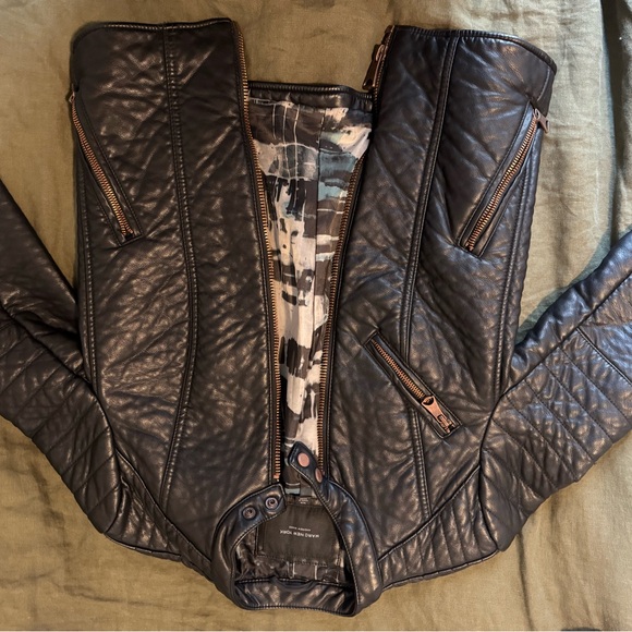 Andrew Marc Leather Jacket - Picture 3 of 3